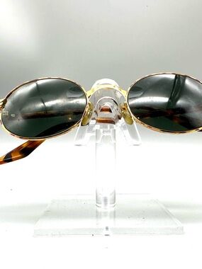 Vintage B&L Ray-Ban Oval Sunglasses Gold Tortoise G-15 Lenses Bausch & Lomb